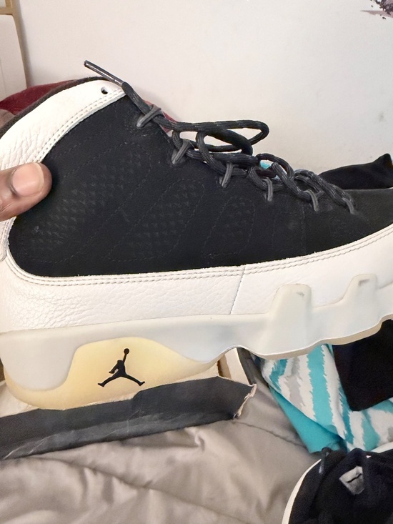 Air Jordan’s main image 9